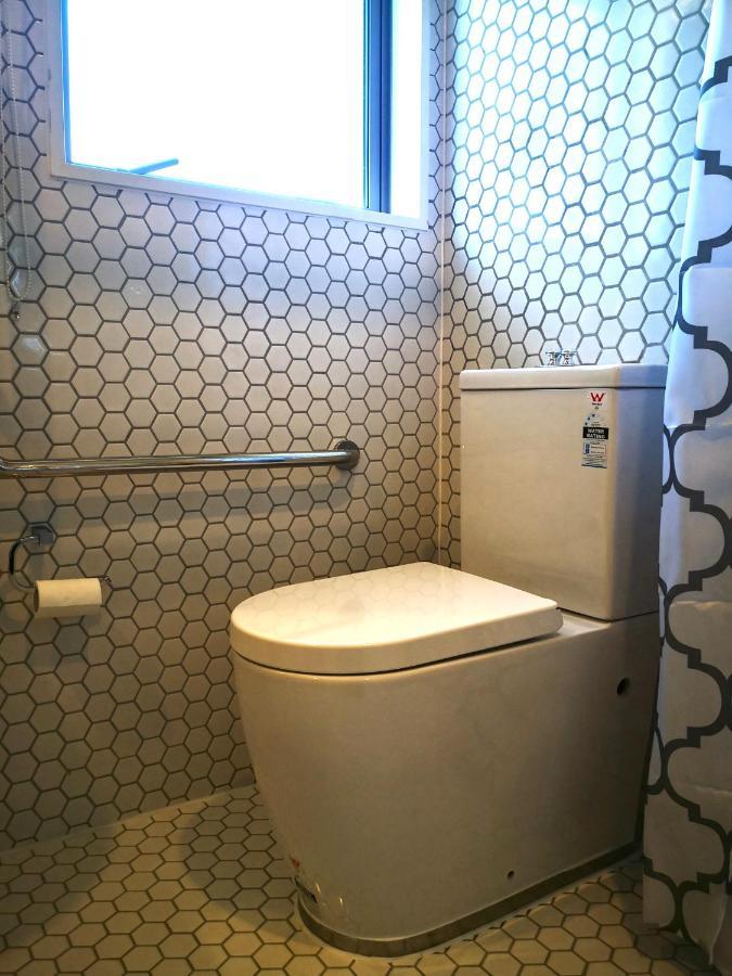 V Motel Christchurch Extérieur photo