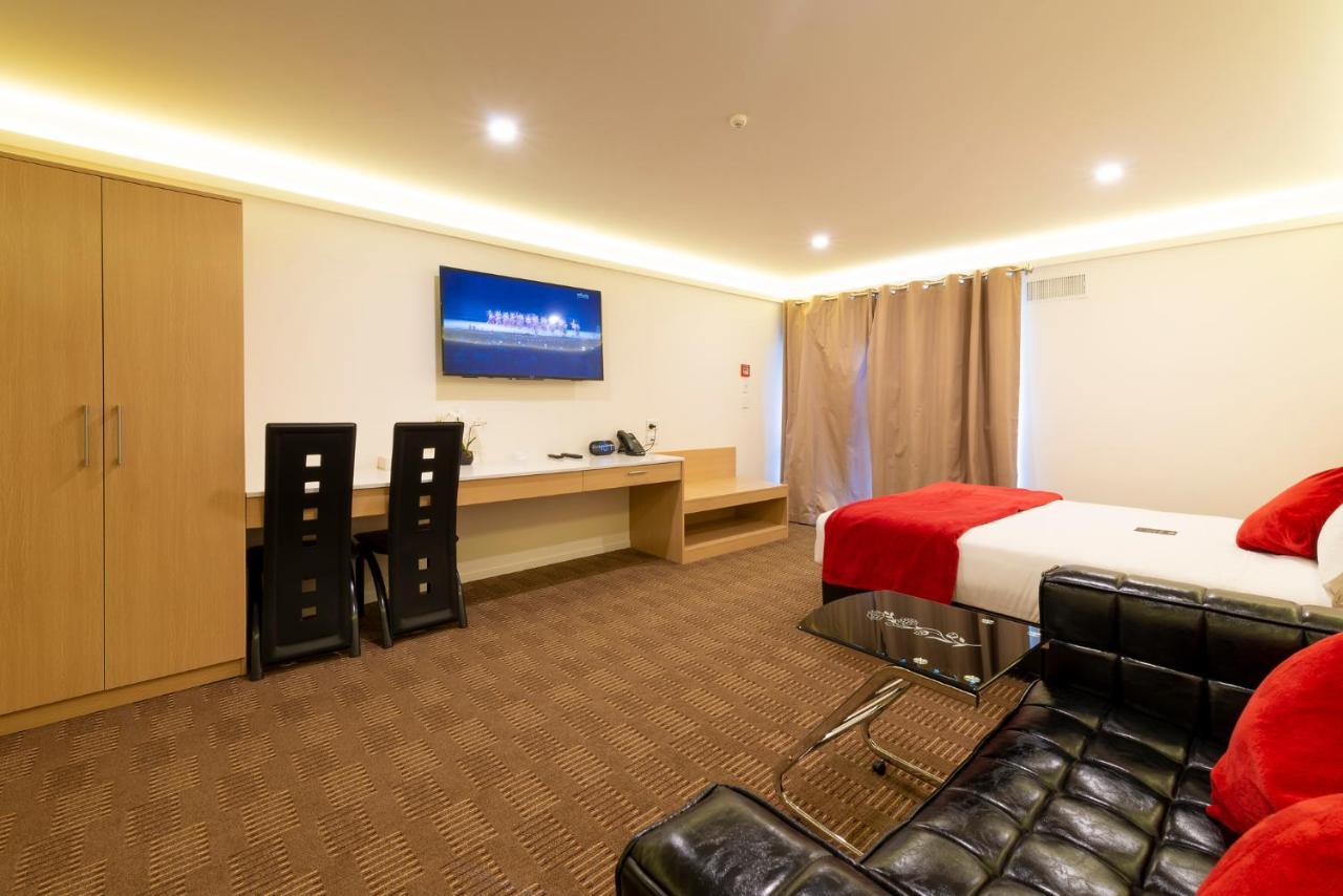 V Motel Christchurch Extérieur photo